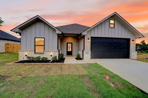 213 Central Park Ct, Athens, TX, 75751-1399 | Card Image