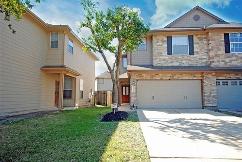 3212 Victorian Manor Ln, Houston, TX, 77047-3365 | Card Image