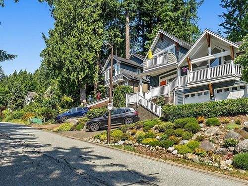 1074 Kilmer Rd, North Vancouver, BC, V7K1R1 | Card Image