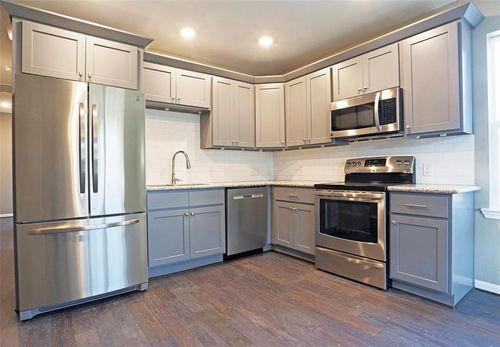 a-1501 Hawthorne St, Houston, TX, 77006-3795 | Card Image