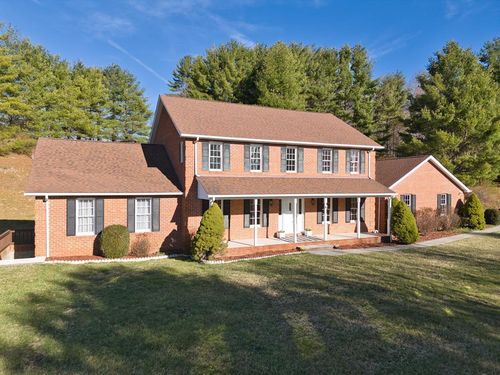 195 Showalter Rd Nw, Willis, VA, 24380-4483 | Card Image