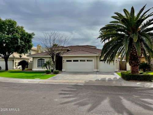 2111 E Gondola Ln, Gilbert, AZ, 85234-2835 | Card Image