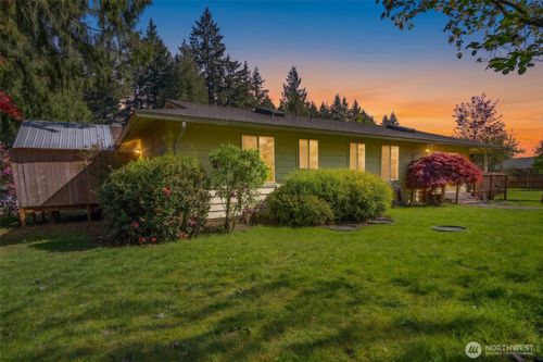 4004 Alonna Dr Ne, Olympia, WA, 98506-5207 | Card Image