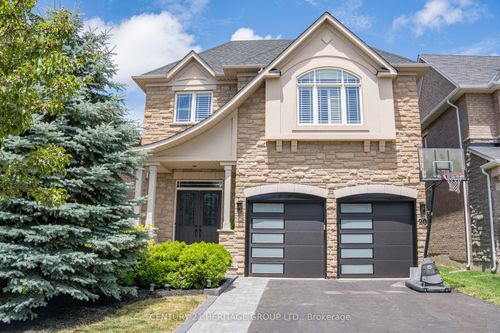 20 Altus Park Dr, Maple, ON, L6A0Z5 | Card Image