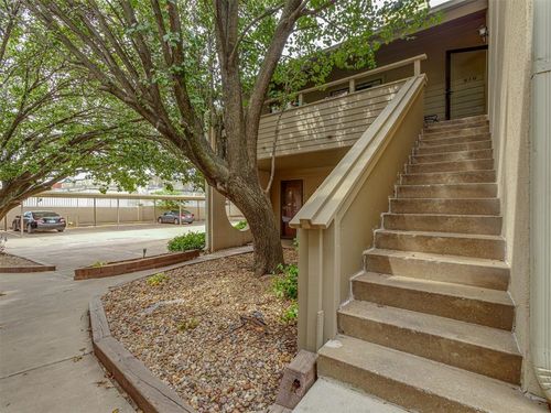 apt-612-11140 Stratford Dr, Oklahoma City, OK, 73120-7247 | Card Image