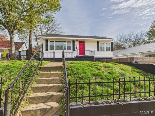 732 Mill St, Poplar Bluff, MO, 63901-4348 | Card Image