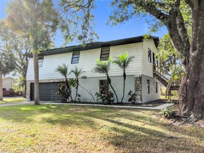 566 Evergreen Street Ne, House other with 3 bedrooms, 2 bathrooms and null parking in Palm Bay FL | Image 3