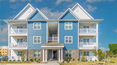 303-1732 Dromolin Dr, Virginia Beach, VA, 23456 | Card Image