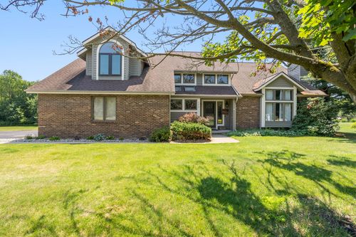 111 Tiffany Ln, Battle Creek, MI, 49015-9335 | Card Image