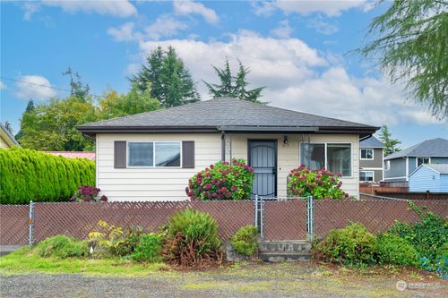 813 N 31st Street, Renton, WA, 98056 | Card Image