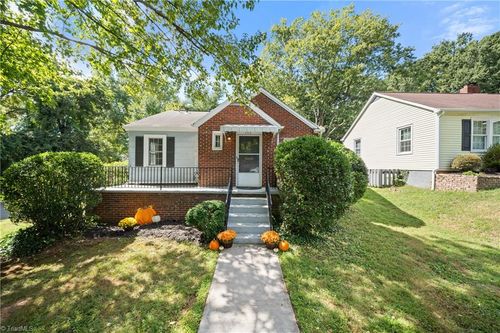 920 Bellview St, Winston-Salem, NC, 27103-4102 | Card Image