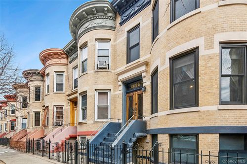 16 Putnam Ave, Ridgewood, NY, 11385-3457 | Card Image