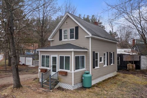 31 Mechanic St, Farmington, NH, 03835-3249 | Card Image