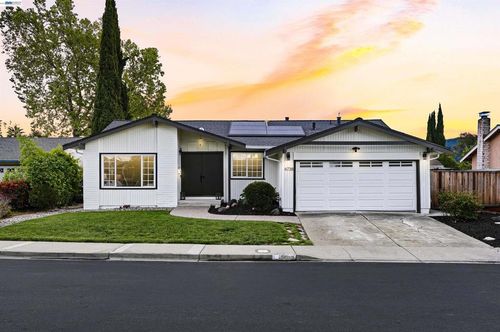 6738 Rancho Ct, Pleasanton, CA, 94588-4452 | Card Image