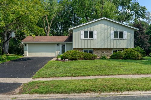 6000 W 105th St, Bloomington, MN, 55438-1832 | Card Image