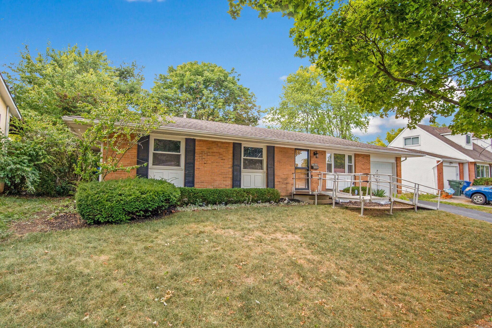 Maywood Rd, Columbus, OH 43232