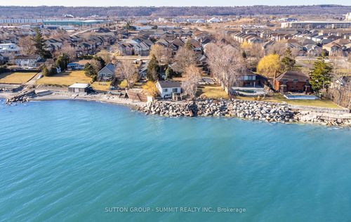 18 1/2 Lakeshore Dr, Stoney Creek, ON, L8E5C6 | Card Image