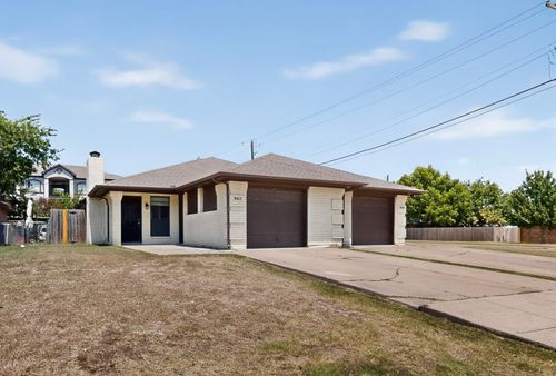 900 Irene St, Burleson, TX, 76028-6408 | Card Image
