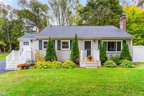 71 Conlyn Ave, Franklin, MA, 02038-3113 | Card Image