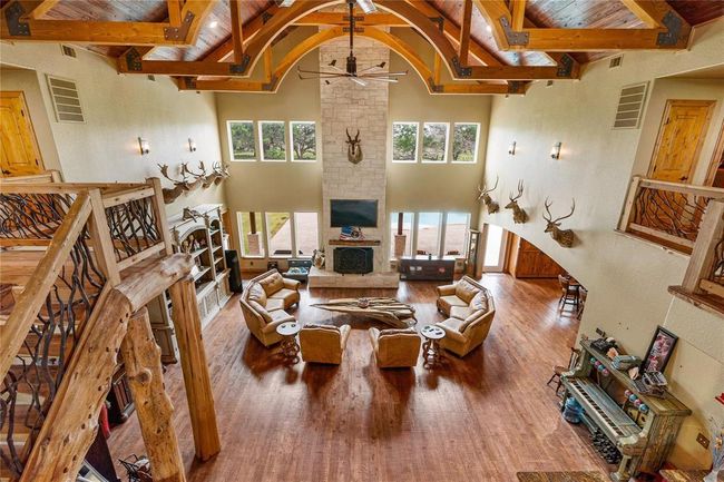 9474 Fm 524 Rd, Home with 5 bedrooms, 5 bathrooms and 3 parking in Sweeny TX | Image 11
