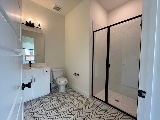 Inlaw bathroom | Image 21