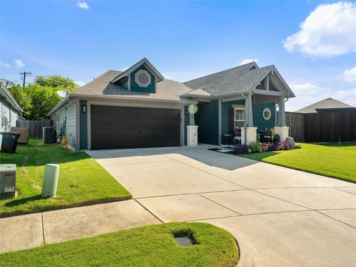 101 Eddie Ct, Mansfield, TX, 76063-2571 | Card Image