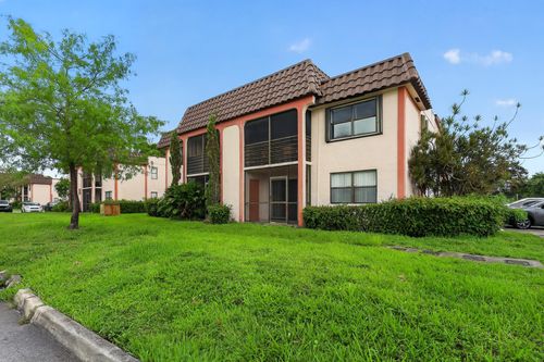 101-21-20805 Ne 8th Ct, Miami, FL, 33179-1970 | Card Image
