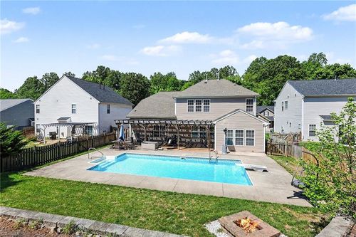 4158 Shadetree Dr, Winston Salem, NC, 27107-4600 | Card Image