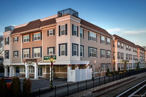 n302-40 Elizabeth Street, Oyster Bay, NY, 11735 | Card Image