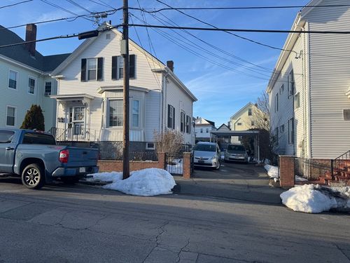 155 Washington St, New Bedford, MA, 02740-3242 | Card Image