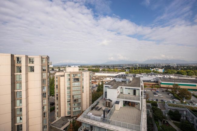 1801 - 8288 Lansdowne Road, Condo with 2 bedrooms, 2 bathrooms and 2 parking in Richmond BC | Image 15