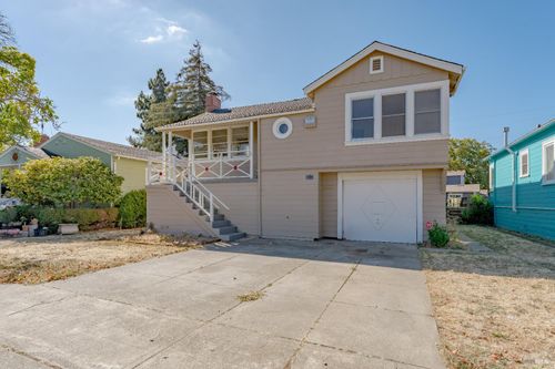 542 Starr Ave, Vallejo, CA, 94590-7156 | Card Image
