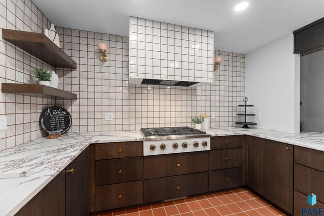 504 E Plum Creek Rd, House other with 4 bedrooms, 5 bathrooms and null parking in Sioux Falls SD | Image 9