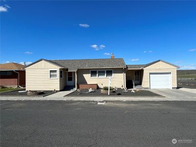 717 E 2nd Avenue, House other with 3 bedrooms, 2 bathrooms and 1 parking in Odessa WA | Image 1