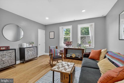 3-1836 Independence Ave Se, WASHINGTON, DC, 20003-1751 | Card Image