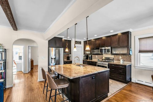 60 Cherry St, Massapequa, NY, 11758-5117 | Card Image