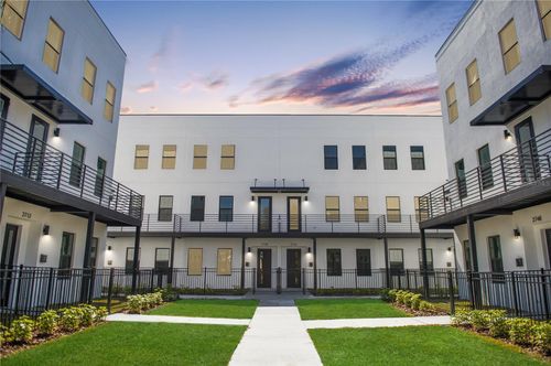 2724 5th Ave S, ST PETERSBURG, FL, 33712-1551 | Card Image