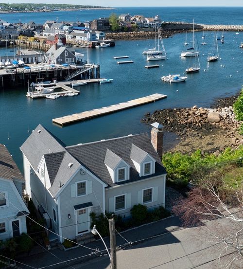 7 Atlantic Ave, Rockport, MA, 01966-1651 | Card Image