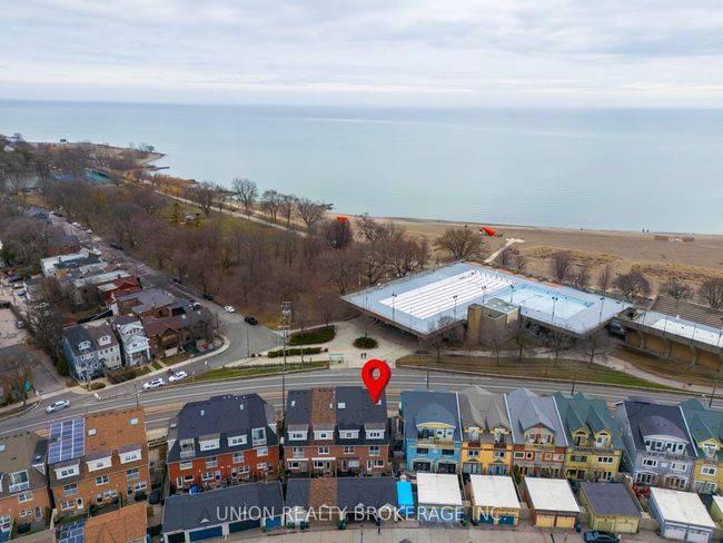 1872 Lake Shore Blvd E, House attached with 4 bedrooms, 3 bathrooms and null parking in Toronto ON | Image 20