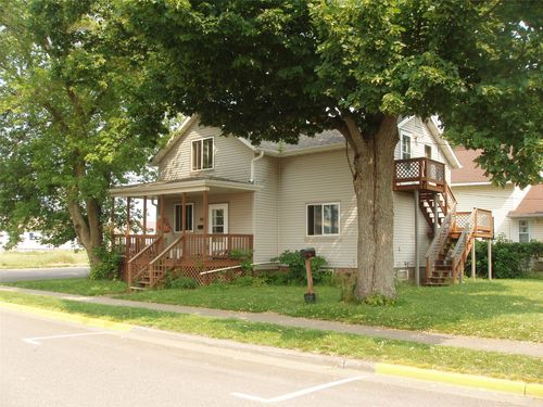 284 1st St N, Park Falls, WI, 54552 | Card Image