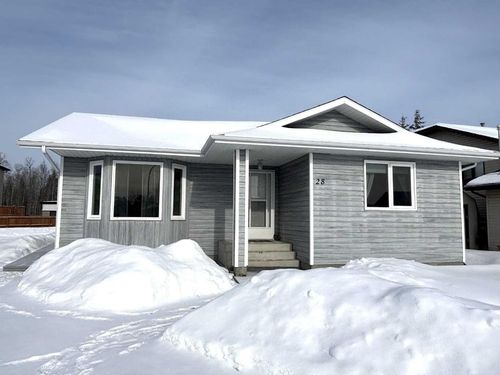 28 Steward Dr, Whitecourt, AB, T7S1R1 | Card Image