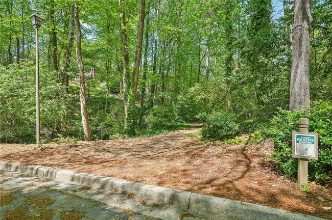 171 Riverview Trl, Condo with 3 bedrooms, 4 bathrooms and 2 parking in Roswell GA | Image 46
