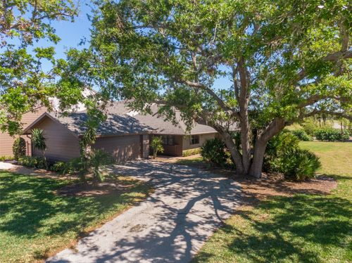 5604 Doral Dr, SARASOTA, FL, 34243-3841 | Card Image