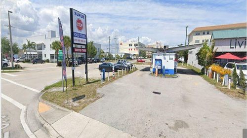 1301 E Commercial Blvd, Oakland Park, FL, 33334-5722 | Card Image