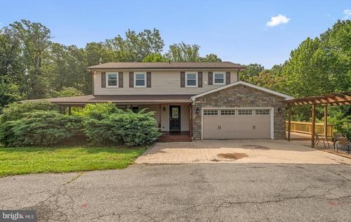 69 Old Falls Rd, Falmouth, VA, 22405-5504 | Card Image