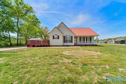 33 Ables Ln, Fayetteville, TN, 37334-6821 | Card Image