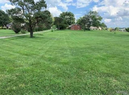 2712 Vulliet Rd, Highland, IL, 62249-3840 | Card Image