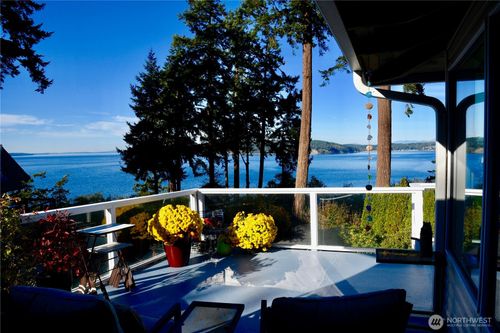 2426 Eastpoint Dr, Langley, WA, 98260-9312 | Card Image