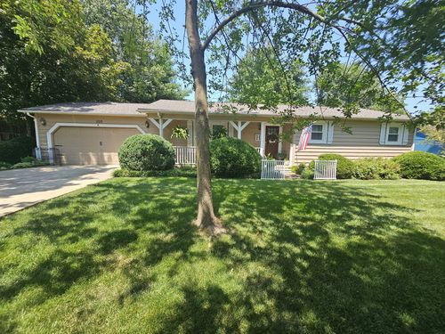 100 Cherry Dr, Mount Vernon, IL, 62864-2527 | Card Image