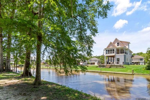 14442 Samantha Dr, Port Vincent, LA, 70726-8057 | Card Image